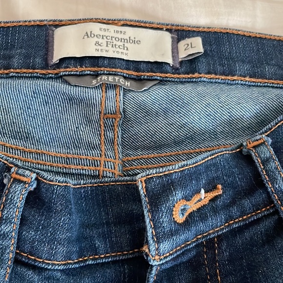 A&f erin boot cut jeans size 2 long - Picture 3 of 4